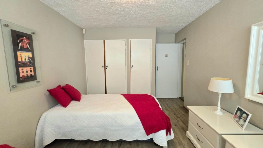 4 Bedroom Property for Sale in Kleinbaai Western Cape